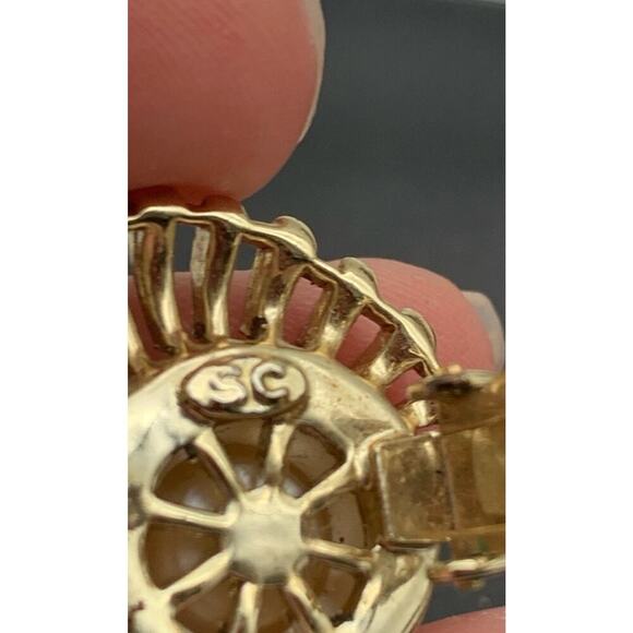 Vintage 50s 60s Sarah Coventry MCM Faux Pearl Gold Tone Clip Earrings - Picture 5 of 5